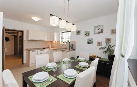 Maison 8 personnes à Banjol - Photo 3