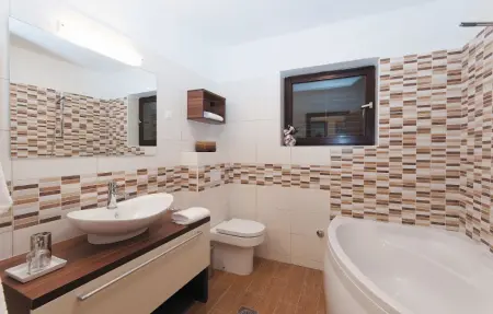 Maison 8 personnes à Banjol - Photo 5