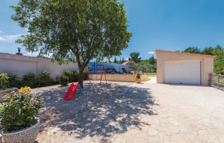 Maison 7 personnes à Bilice - Photo 1