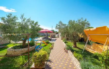 Maison 8 personnes à Golubovo - Photo 8