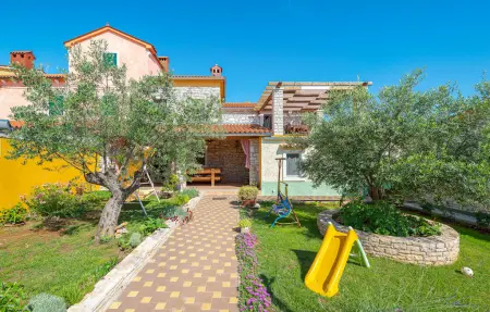 Maison 8 personnes à Golubovo - Photo 12