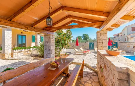Maison 6 personnes à Golubovo - Photo 12