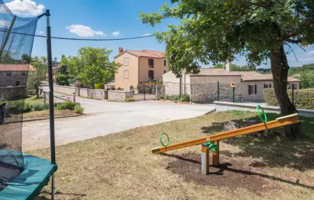 Maison 10 personnes à Tinjan - Photo 23