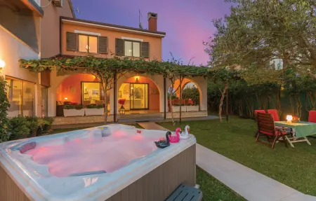 Maison 8 personnes à Umag - Photo 1