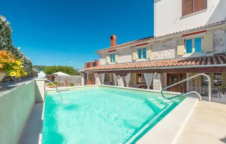 Maison 8 personnes à Plovanija - Photo 6