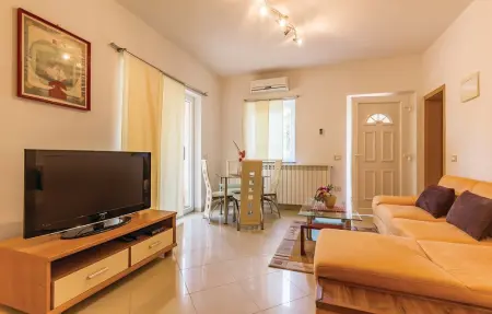 Maison 12 personnes à Liznjan - Photo 12