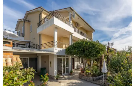 Maison 12 personnes à Jadranovo - Photo 1