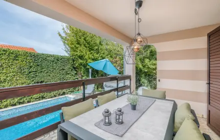 Maison 8 personnes à Njivice - Photo 1