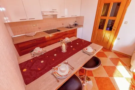 Villa Oleandar 3, Maison de Campagne en Croatie avec Piscine - Photo 8