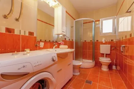 Villa Oleandar 3, Maison de Campagne en Croatie avec Piscine - Photo 10