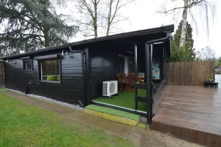 Vijverzicht, Chalet dans un parc avec un étang de pêche - Photo 7