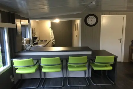 Vijverzicht, Chalet dans un parc avec un étang de pêche - Photo 13