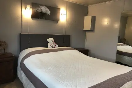 Vijverzicht, Chalet dans un parc avec un étang de pêche - Photo 16