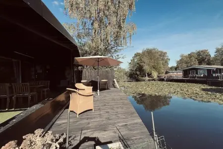 Vijverzicht, Chalet dans un parc avec un étang de pêche - Photo 36