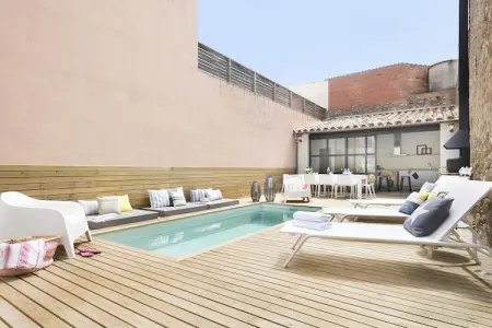 Pink House, Maison de vacances traditionnelle avec piscine - Photo 1