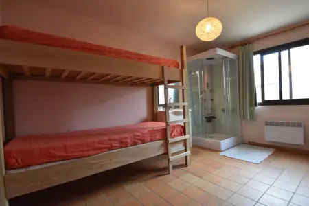 Villa Rivière et Mer, Villa spacieuse au Canet avec piscine - Photo 14