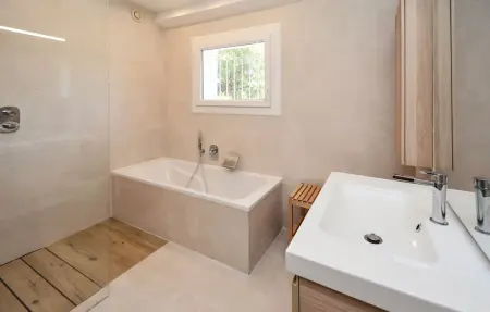 Maison 10 personnes à Nîmes - Photo 5