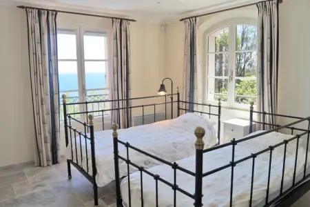 Villa Convivium Anthéor, Villa Riviera près de Cannes - Photo 5