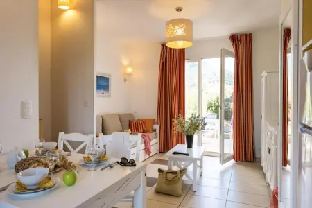Résidence-Club les Villas Bel Godère 1, Lozari Confort au bord de la mer - Photo 11