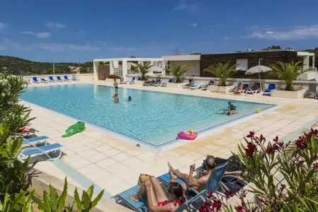 Résidence-Club les Villas Bel Godère 3, Parc de Vacances en Corse avec Terrasse - Photo 15
