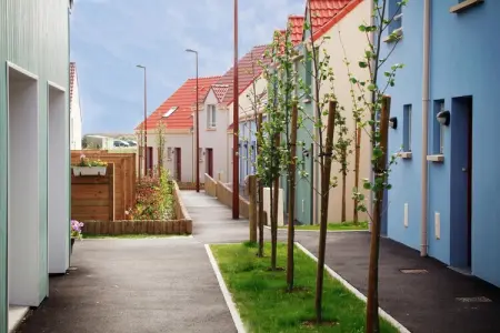 Résidence les Villas de la Baie 1, Spacieux appartement côtier avec jardin - Photo 15