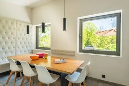 Ard' Cube, Maison à Noiseux avec Piscine Intérieure - Photo 5
