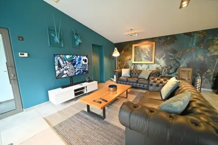 Ard' Cube, Maison à Noiseux avec Piscine Intérieure - Photo 10