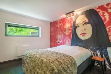 Ard' Cube, Maison à Noiseux avec Piscine Intérieure - Photo 17