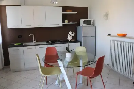 Chiara Dodici, Maison à Lazise près du lac de Garde - Photo 15