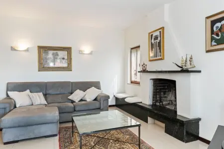 Dugale-Lanzoni, Villa au bord du lac de Garde avec piscine privée, jardin et accès direct au lac - Photo 2