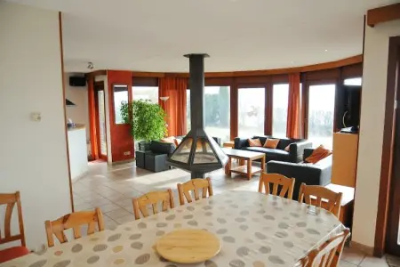 La Rotonde, Maison à Somme-Leuze avec Piscine & Sauna - Photo 10