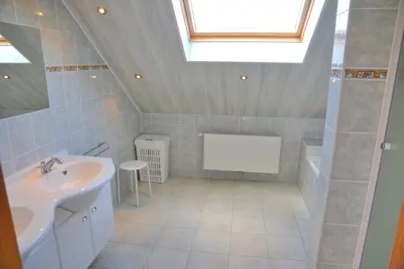 Le Bonheur, Maison dans les Ardennes avec Jacuzzi - Photo 18