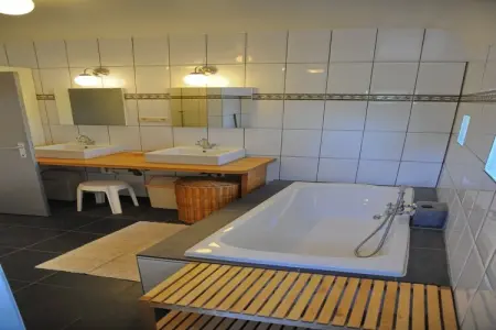 A cote de l'epicerie, Maison en pierre à Durbuy avec sauna et vue - Photo 15