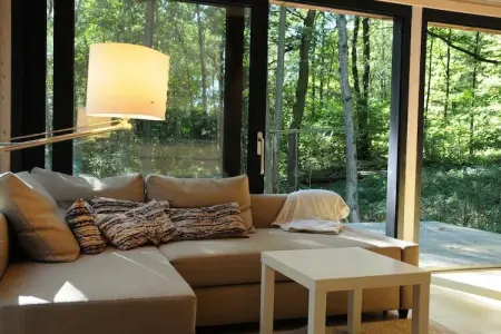 Droles d'écureuil, Chalet à Oignies près de la frontière française - Photo 8