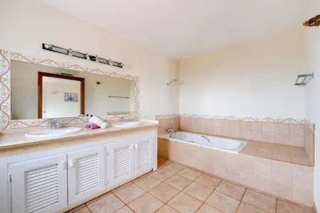 Finca Los Niños, Villa à El Agar avec Piscine et Plages - Photo 6