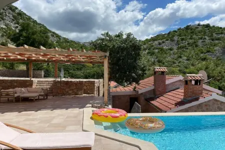 Villa Ivana, Maison à Starigrad avec Vue sur Mer - Photo 2