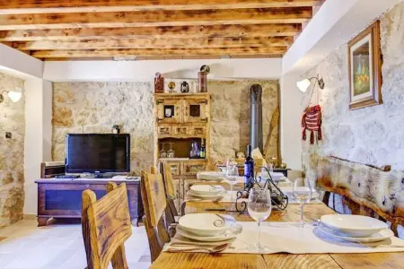 Villa Ivana, Maison à Starigrad avec Vue sur Mer - Photo 10
