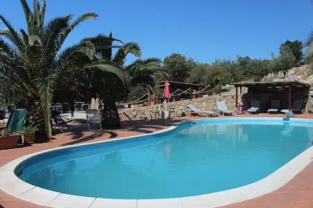 Casa Smeralda, Maison de vacances à Telti près de la plage - Photo 2