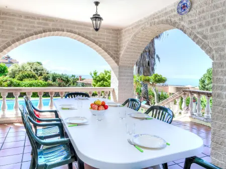 Maison Macedonia, qui séduira tous les amateurs de belle vue sur la mer - Photo 1