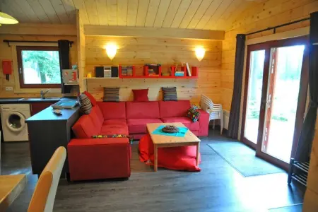 Village de Vacances Oignies 4, Chalet à Oignies dans un cadre boisé - Photo 5