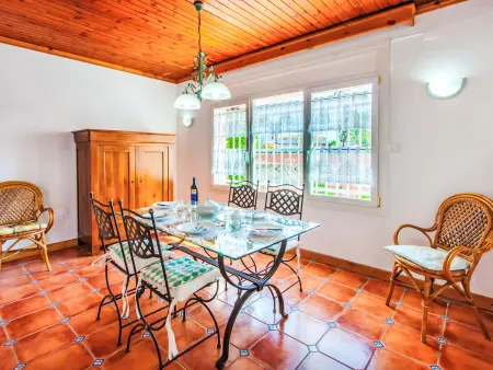 Villa Requesens, chaleureuse et ensoleillée à 400 m de la plage - Photo 7