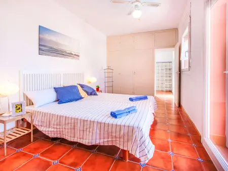 Villa Requesens, chaleureuse et ensoleillée à 400 m de la plage - Photo 14