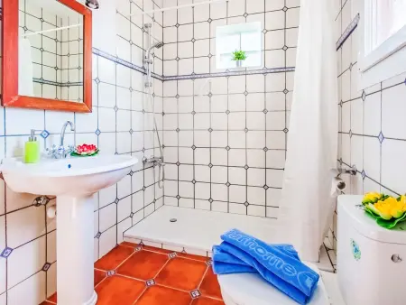 Villa Requesens, chaleureuse et ensoleillée à 400 m de la plage - Photo 16