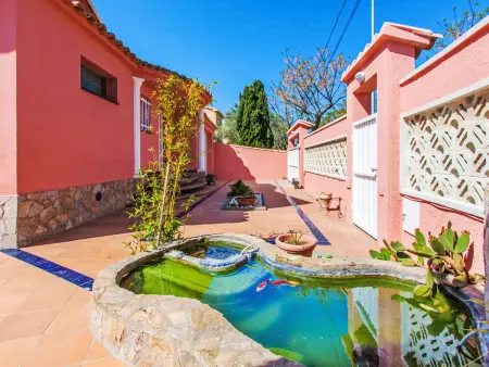 Villa Requesens, chaleureuse et ensoleillée à 400 m de la plage - Photo 23