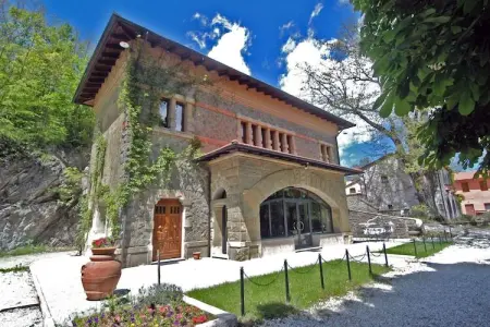 Gualtierottivilla, Villa à Pistoia avec Piscine Chauffée - Photo 1