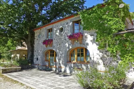 Gualtierottivilla, Villa à Pistoia avec Piscine Chauffée - Photo 7