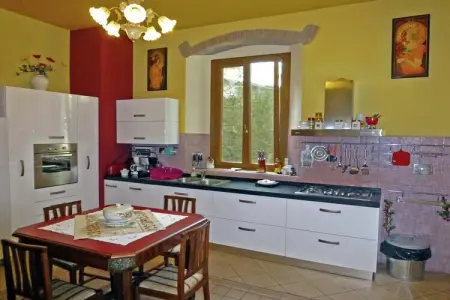 Gualtierottivilla, Villa à Pistoia avec Piscine Chauffée - Photo 12