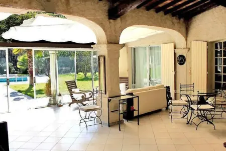 Villa Le Muy, Villa de luxe avec jacuzzi chauffé et jardin - Photo 28