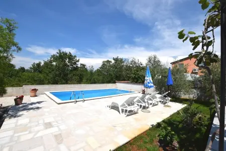 Apartment Angela 2, Charmante villa avec piscine à Zbandaj - Photo 4