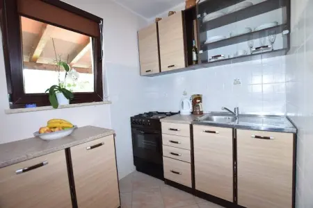 Apartment Angela 2, Charmante villa avec piscine à Zbandaj - Photo 9